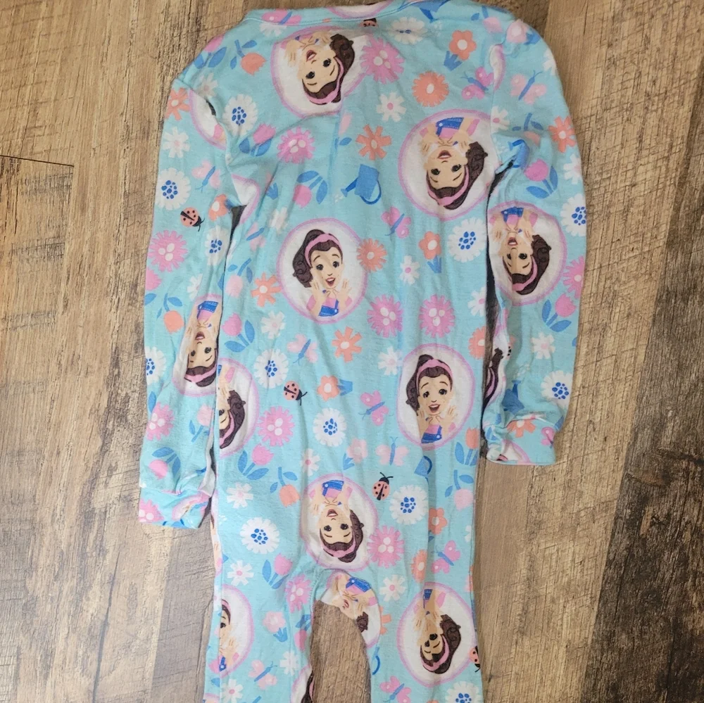 Ms. Rachel Pjs - Picture 3 of 3